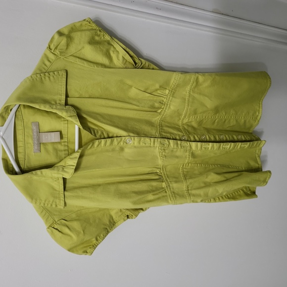 Banana Republic short sleeve shirt, size 2 petite - Picture 1 of 3